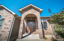 1203 Aster Court, St James, MO 65559