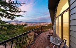 2200 Lupine Drive, Ashland, OR 97520