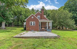 1900 9th St, Victoria, VA 23974
