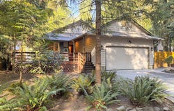 64911 E SANDY RIVER Ln, Rhododendron, OR 97049