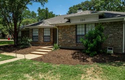 101 Lost Oaks Drive, Waco, TX 76705