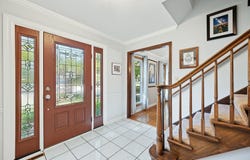 163 Stonegate Court, Glen Ellyn, IL 60137