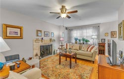 2885 Pease Drive, Rocky River, OH 44116