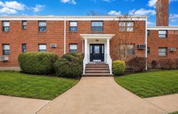 1201 E Broadway, Hewlett, NY 11557