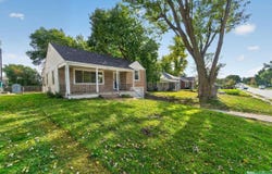 2705 S 42 Street, Omaha, NE 68105