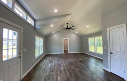 100 Saddlebrook Dr, DeKalb, TX 75559