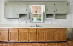 9320 Mascot Rd, Mascot, TN 37806