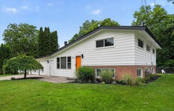 5802 Montebello Avenue, Haslett, MI 48840