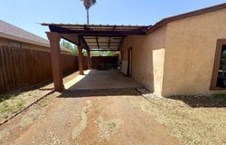 42 Mobile Rd, Cotulla, TX 78014