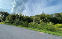 Somerset Dr, PARIS, TN 38242