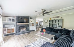 122 Sunrise Dr, Killen, AL 35645