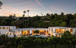 525 Arkell Dr, Beverly Hills, CA 90210