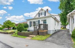 90 Hazelhurst Avenue, Albany, NY 12203