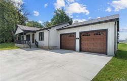 451 E North Street, Benton, MO 63736