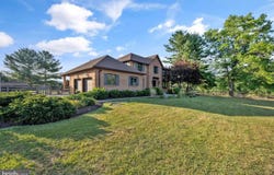 2 ARDEN VALLEY CT, SPARKS GLENCOE, MD 21152
