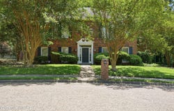 43 S Crownpointe Drive, Jackson, MS 39211