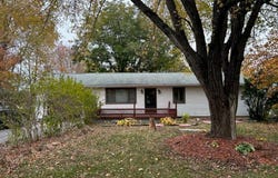 10198 S Old Route 66, Litchfield, IL 62056
