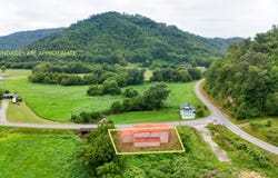 2085 Ky 718, Walker, KY 40997