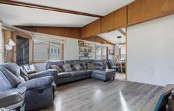 140 Centennial Drive, Mediapolis, IA 52637