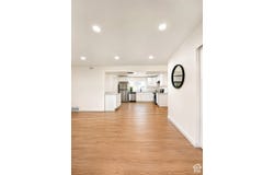 791 N LAVERDE St, Layton, UT 84041
