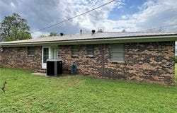 105 7th ST, Paris, AR 72855