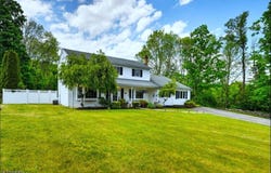 25 Carol Dr, Vernon Twp., NJ 07418-1504