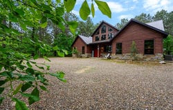 312 Sugar Pine Loop, Broken Bow, OK 74728