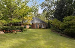 5715 Lake Island Drive, Sandy Springs, GA 30327