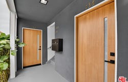 132 S Edgemont St, Los Angeles, CA 90004