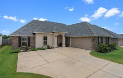 441 N Lost River Drive, Benton, LA 71006