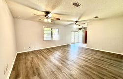 102 E Wallace Street, Llano, TX 78643