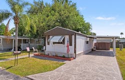 70 Los Palms Dr., Auburndale, FL 33823