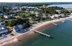 11 Beach Road, Oak Bluffs, MA 02557