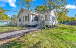 52 Roseneath Avenue, Battle Creek, MI 49037