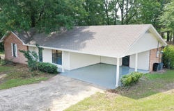 1501 Pioneer Drive, McComb, MS 39648