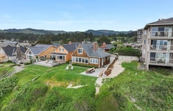 1396 PACIFIC Ave, CannonBeach, OR 97110