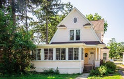 210 S Elm Street, Three Oaks, MI 49128