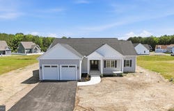 5 SEATTLE SLEW Lane, BERLIN, MD 21811
