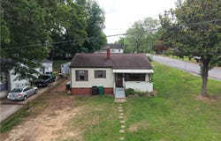 500 Clover Drive, High Point, NC 27262