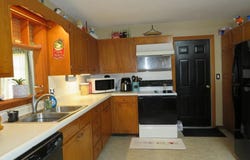 922 Lincoln Ave, Marshall, MO 65340