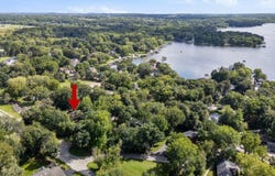 2944 Ridley Rd, Hartland, WI 53029