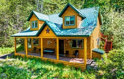 21561 E HIDEAWAY Ln, Rhododendron, OR 97049