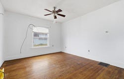 1447 N Broadway Avenue, Springfield, MO 65802