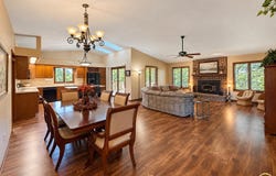 6221 Ridgeview DR, Ozawkie, KS 66070