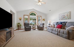 1312 Inglewood Circle, Bloomington, IL 61704