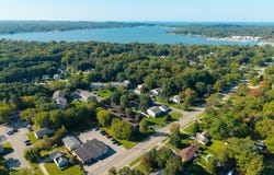 117 Shoreline Road, Holland, MI 49424