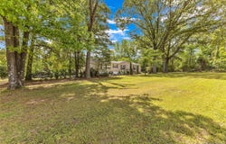 15 Spring Valley Road, Valley Grande, AL 36701