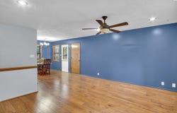 515 E Hill St, McPherson, KS 67460-9764