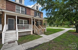 1516 E Henry Street, Savannah, GA 31404