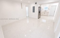 1800 NE 154th St, North Miami Beach, FL 33162
